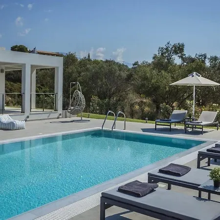 Romeo By Select Vila Svoronata